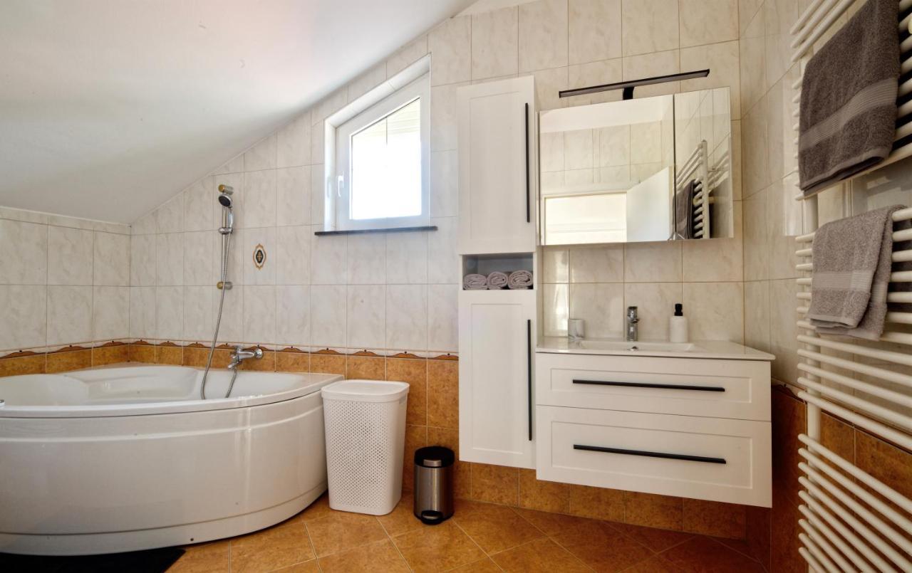 Villa Relax House Nizic à Drazice Extérieur photo